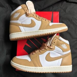 Jordan 1 Retro Hi OG Women's Praline and White Sneakers